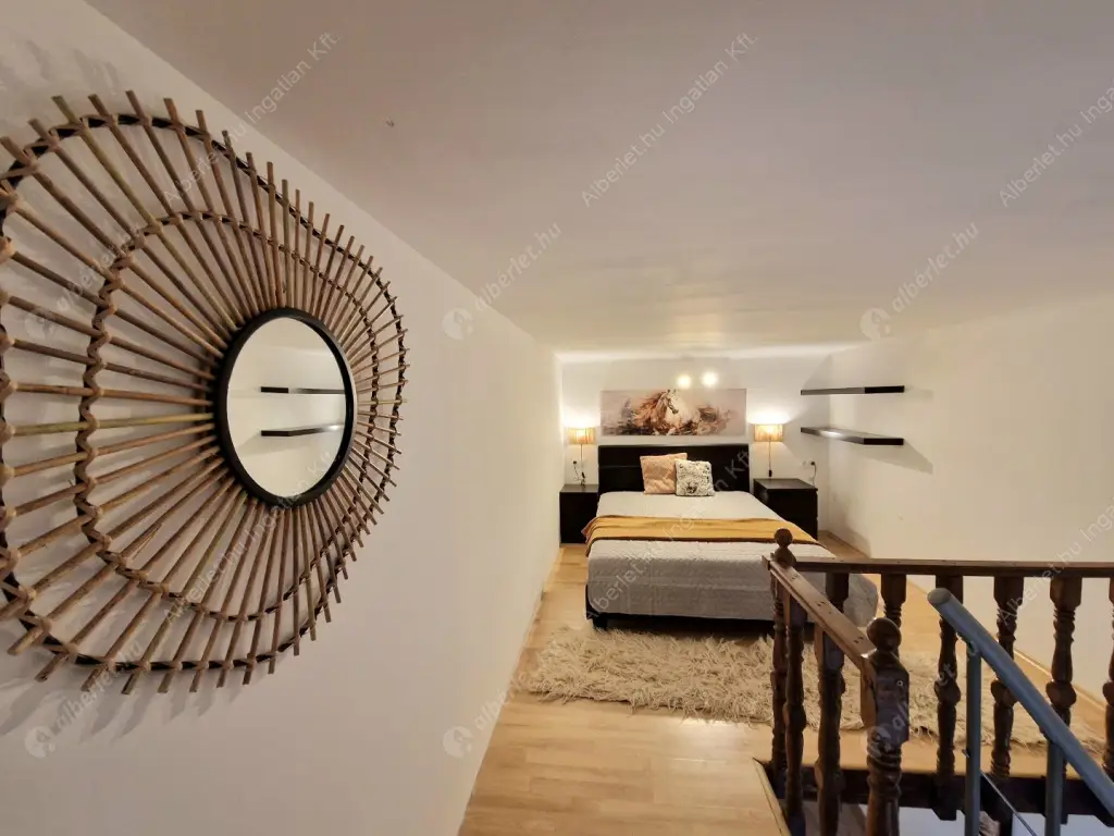 Kiadó albérlet 459000 Ft/hó áron: Budapest, VII. kerület  Huszár utca. Mérete: 80 nm, 3 szobás | Alberlet.hu - 6634100