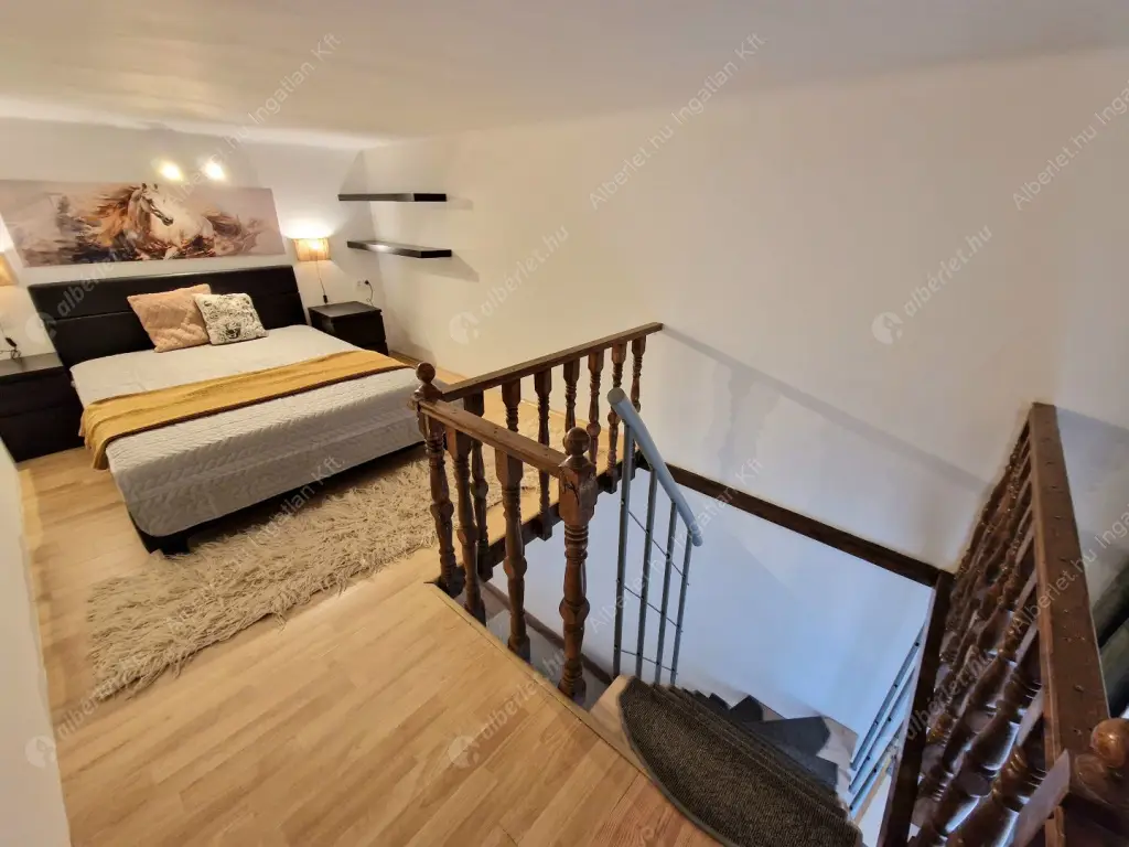 Kiadó albérlet 459000 Ft/hó áron: Budapest, VII. kerület  Huszár utca. Mérete: 80 nm, 3 szobás | Alberlet.hu - 6634101