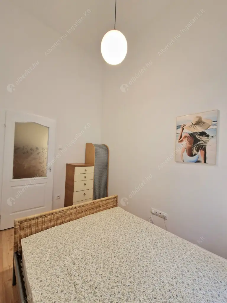 Kiadó albérlet 459000 Ft/hó áron: Budapest, VII. kerület  Huszár utca. Mérete: 80 nm, 3 szobás | Alberlet.hu - 6634113