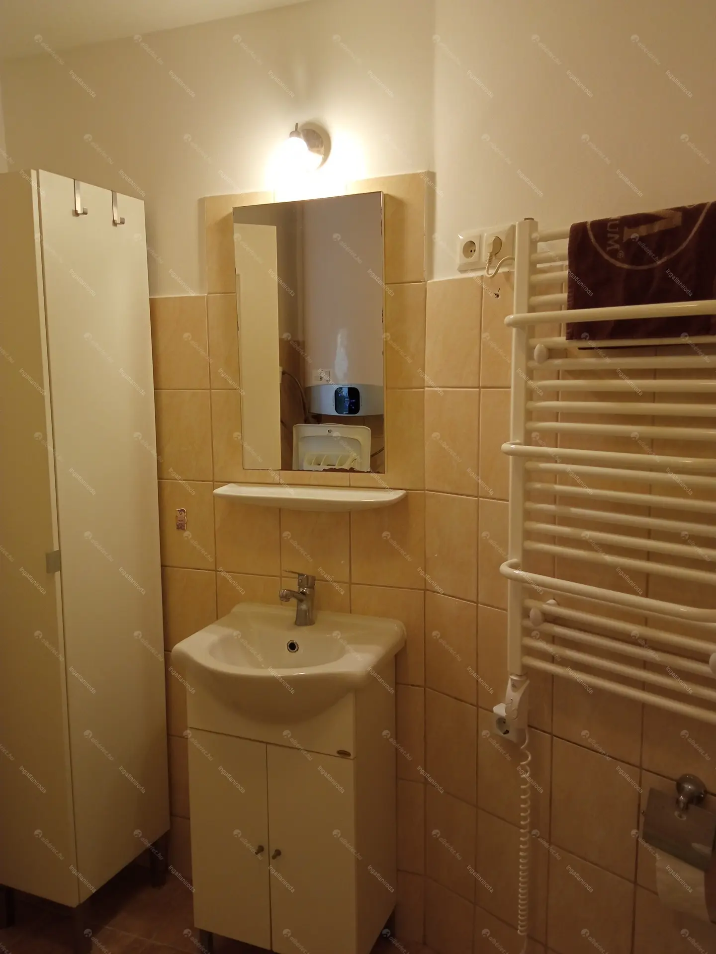 Kiadó albérlet 185000 Ft/hó áron: Budapest, VII. kerület  István út. Mérete: 30 nm, 1 szobás | Alberlet.hu - 5591711