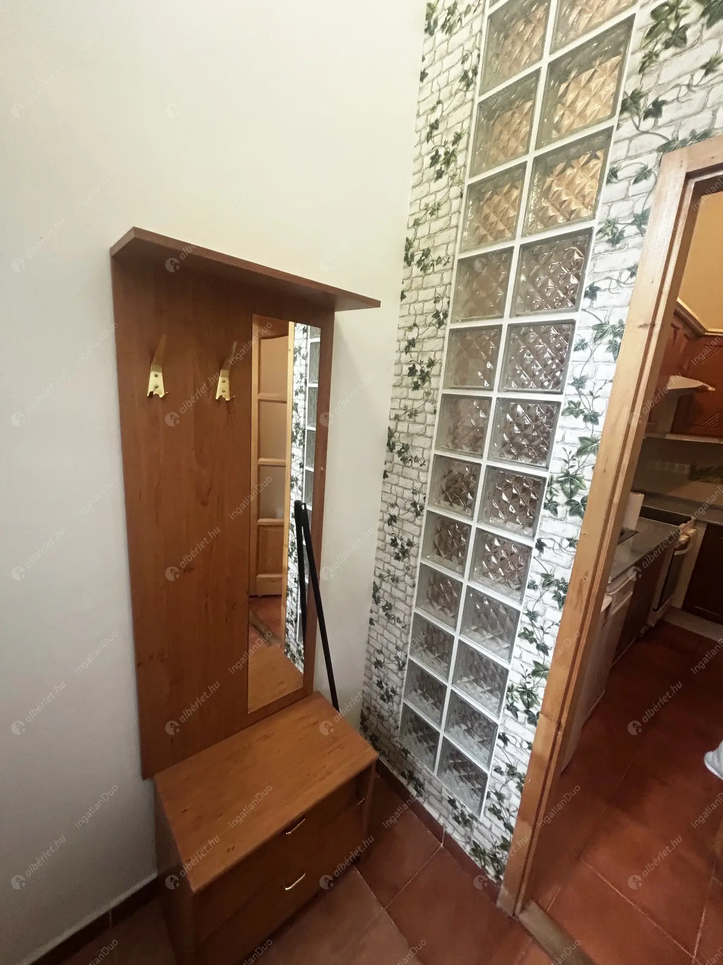 Kiadó albérlet 180000 Ft/hó áron: Budapest, VII. kerület  István út. Mérete: 40 nm, 1 szobás | Alberlet.hu - 6396149