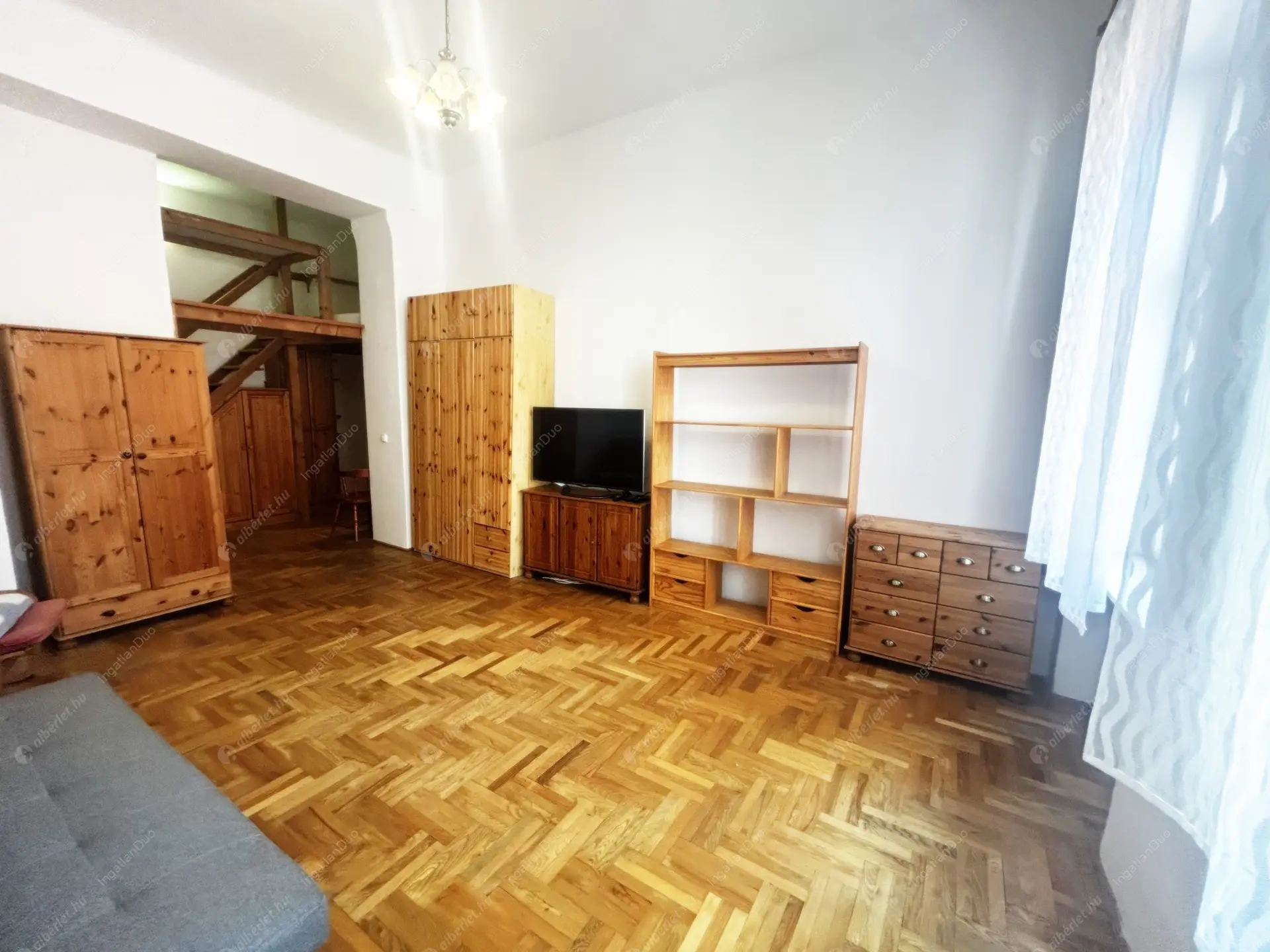 Kiadó albérlet 180000 Ft/hó áron: Budapest, VII. kerület  István út. Mérete: 40 nm, 1 szobás | Alberlet.hu - 6539411