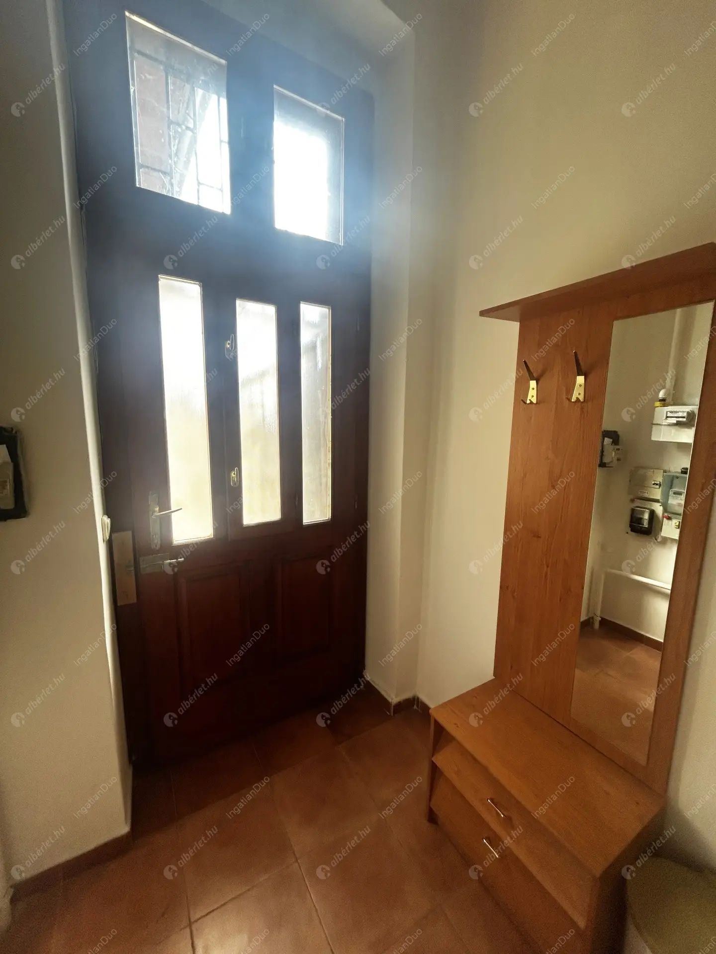 Kiadó albérlet 180000 Ft/hó áron: Budapest, VII. kerület  István út. Mérete: 40 nm, 1 szobás | Alberlet.hu - 6539423