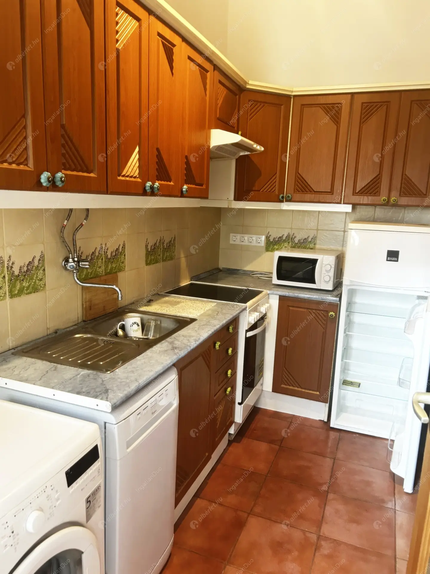 Kiadó albérlet 180000 Ft/hó áron: Budapest, VII. kerület  István út. Mérete: 40 nm, 1 szobás | Alberlet.hu - 6539425