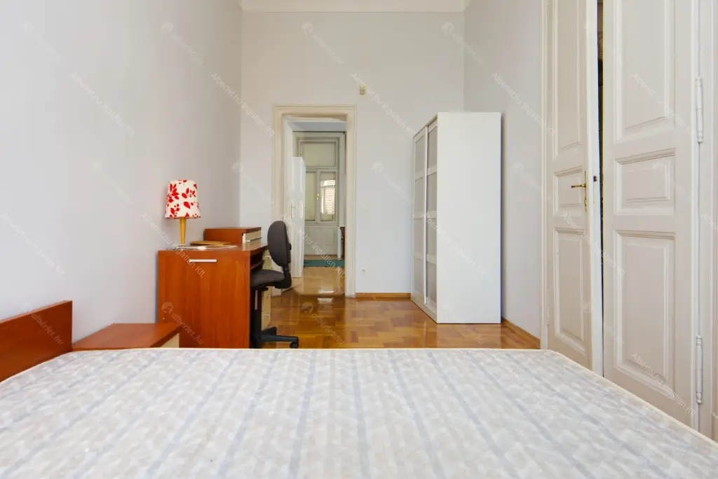 Kiadó albérlet 400000 Ft/hó áron: Budapest, VII. kerület  István utca. Mérete: 136 nm, 4 szobás | Alberlet.hu - 6707608