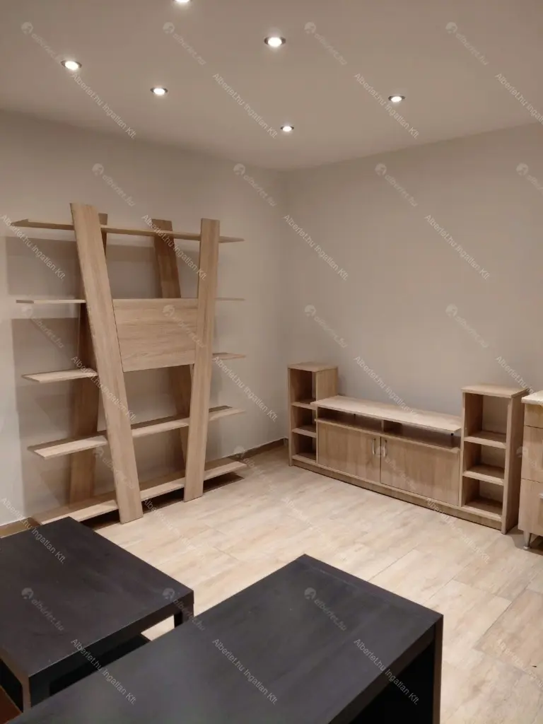 Kiadó albérlet 280000 Ft/hó áron: Budapest, VII. kerület  István utca. Mérete: 31 nm, 2 szobás | Alberlet.hu - 6696243