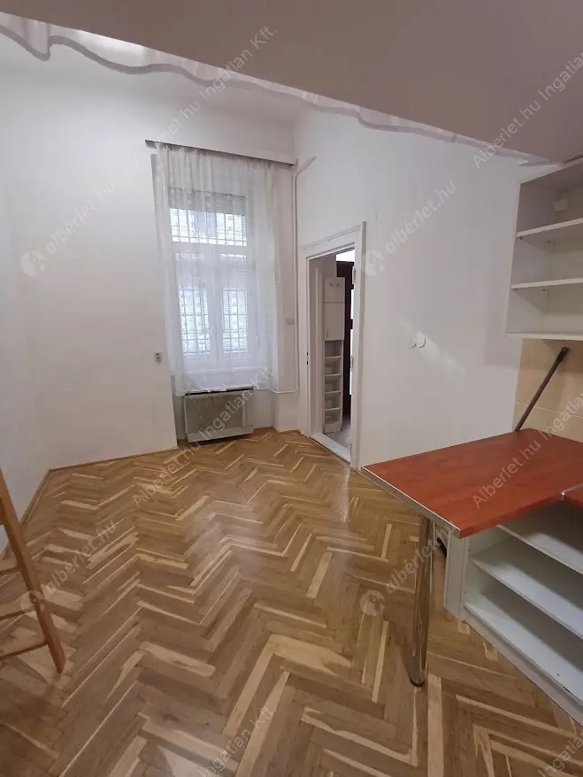 Kiadó albérlet 200000 Ft/hó áron: Budapest, VII. kerület  István utca. Mérete: 44 nm, 2 szobás | Alberlet.hu - 6572624
