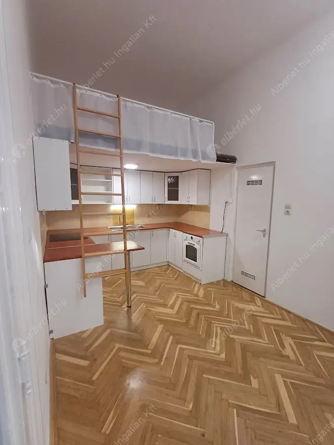 Kiadó albérlet 200000 Ft/hó áron: Budapest, VII. kerület  István utca. Mérete: 44 nm, 2 szobás | Alberlet.hu - 6572627