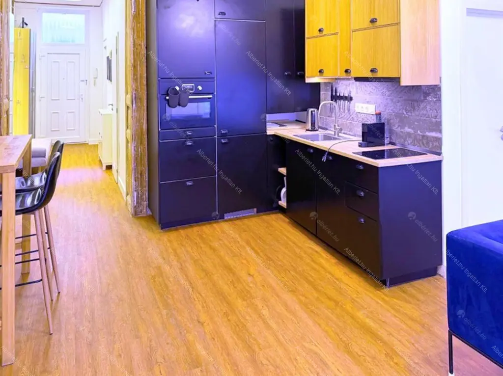 Kiadó albérlet 300000 Ft/hó áron: Budapest, VII. kerület  István utca. Mérete: 59 nm, 3 szobás | Alberlet.hu - 6684478