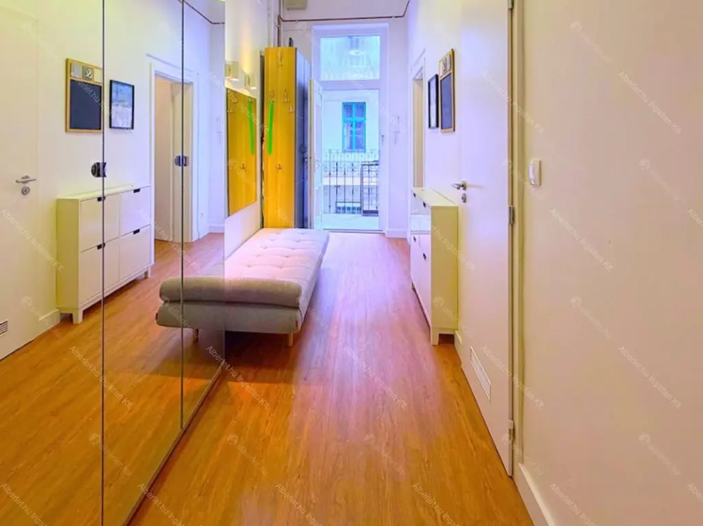 Kiadó albérlet 300000 Ft/hó áron: Budapest, VII. kerület  István utca. Mérete: 59 nm, 3 szobás | Alberlet.hu - 6684482