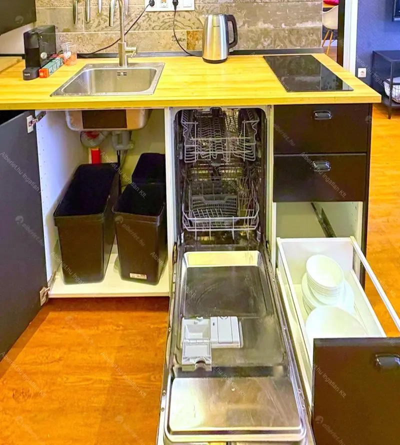 Kiadó albérlet 300000 Ft/hó áron: Budapest, VII. kerület  István utca. Mérete: 59 nm, 3 szobás | Alberlet.hu - 6684486