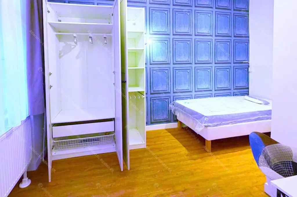 Kiadó albérlet 300000 Ft/hó áron: Budapest, VII. kerület  István utca. Mérete: 59 nm, 3 szobás | Alberlet.hu - 6684492