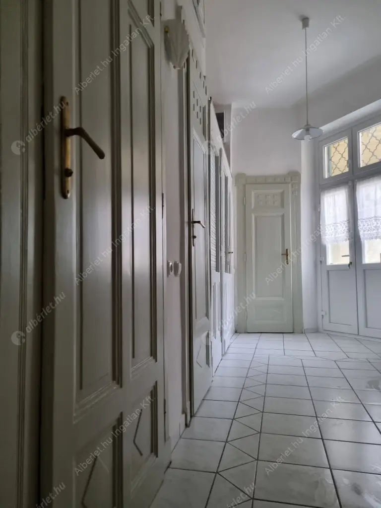 Kiadó albérlet 410000 Ft/hó áron: Budapest, VII. kerület  István utca. Mérete: 94 nm, 4 szobás | Alberlet.hu - 6586969