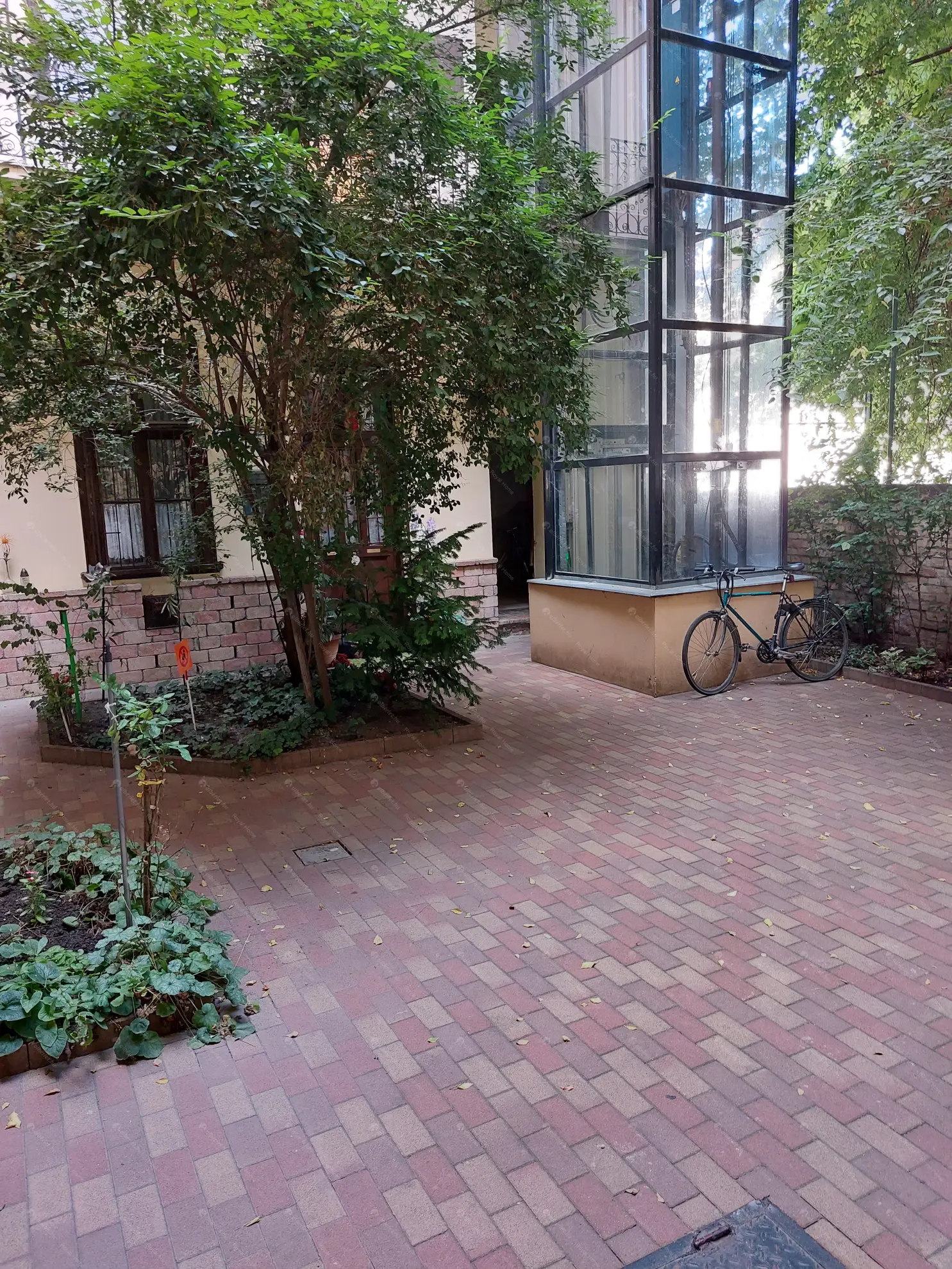 Kiadó albérlet 180000 Ft/hó áron: Budapest, VII. kerület  Izabella utca. Mérete: 33 nm, 1 szobás | Alberlet.hu - 6599368