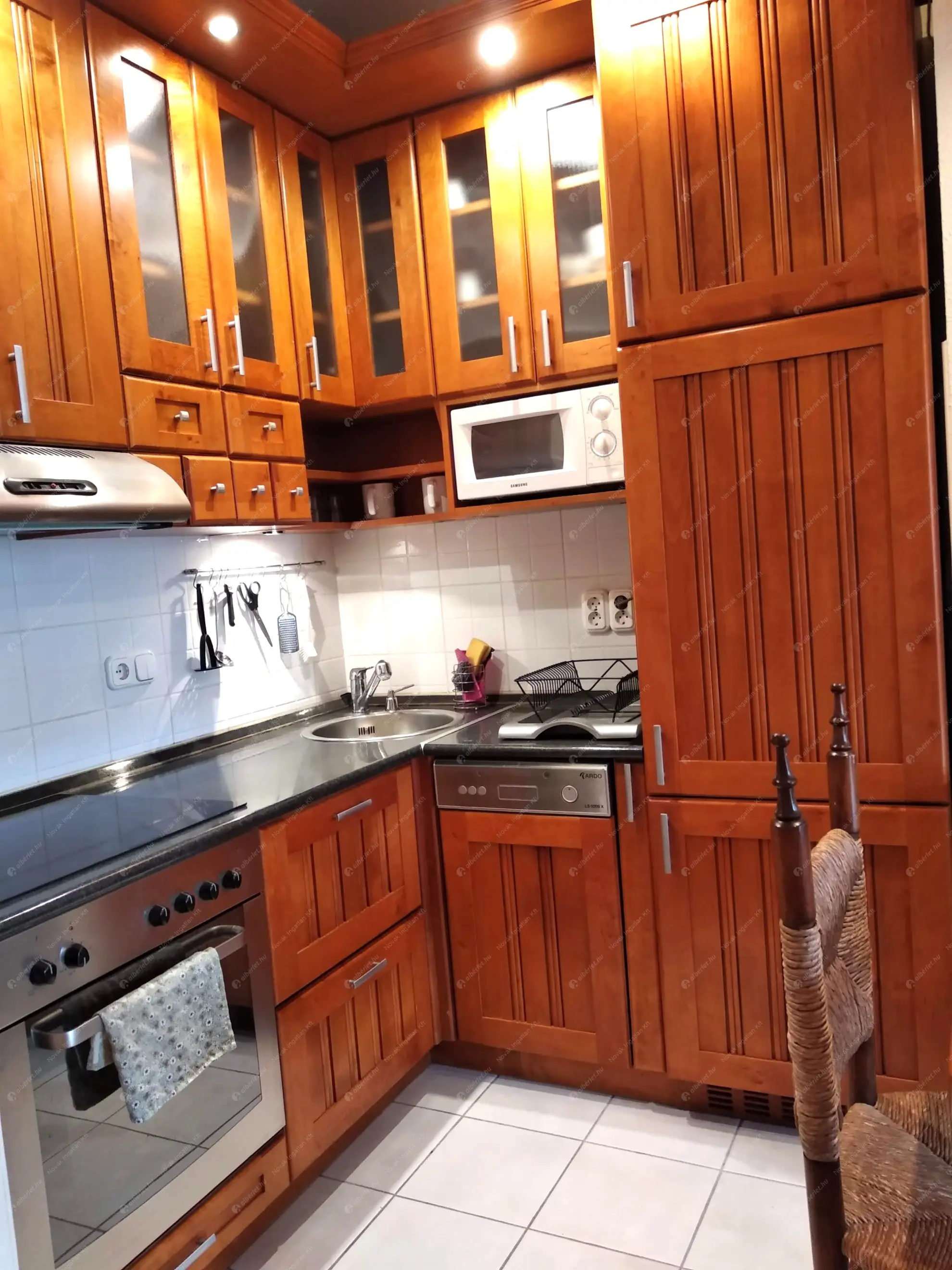 Kiadó albérlet 260000 Ft/hó áron: Budapest, VII. kerület  Izabella utca. Mérete: 40 nm, 2 szobás | Alberlet.hu - 6548994