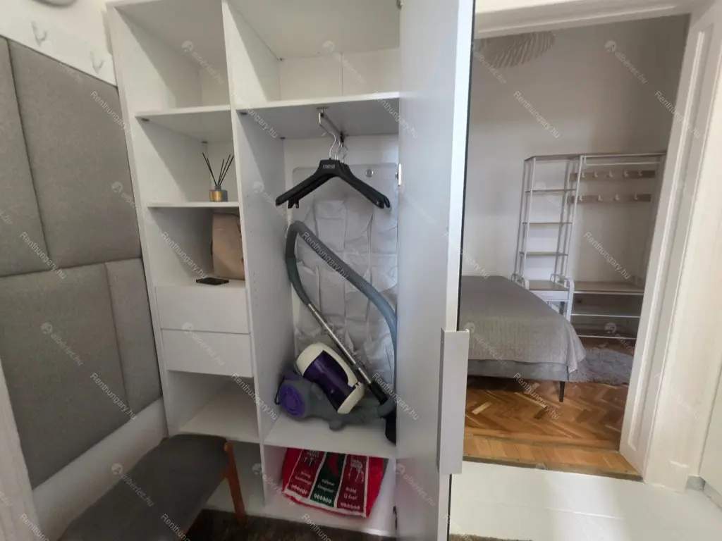 Kiadó albérlet 251000 Ft/hó áron: Budapest, VII. kerület  Izabella utca. Mérete: 46 nm, 1 szobás | Alberlet.hu - 6668059