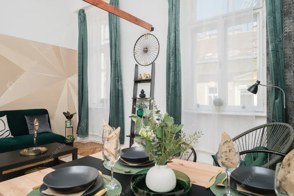 Kiadó albérlet 250000 Ft/hó áron: Budapest, VII. kerület  Jósika utca. Mérete: 35 nm, 1 szobás | Alberlet.hu - 6563007