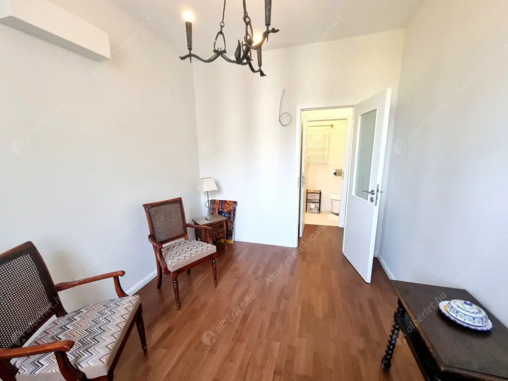 Kiadó albérlet 600000 Ft/hó áron: Budapest, VII. kerület  Károly körút. Mérete: 100 nm, 4 szobás | Alberlet.hu - 6607390