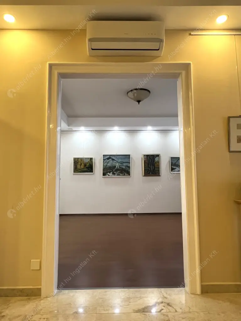 Kiadó albérlet 850000 Ft/hó áron: Budapest, VII. kerület  Károly körút. Mérete: 100 nm, 4 szobás | Alberlet.hu - 6616229