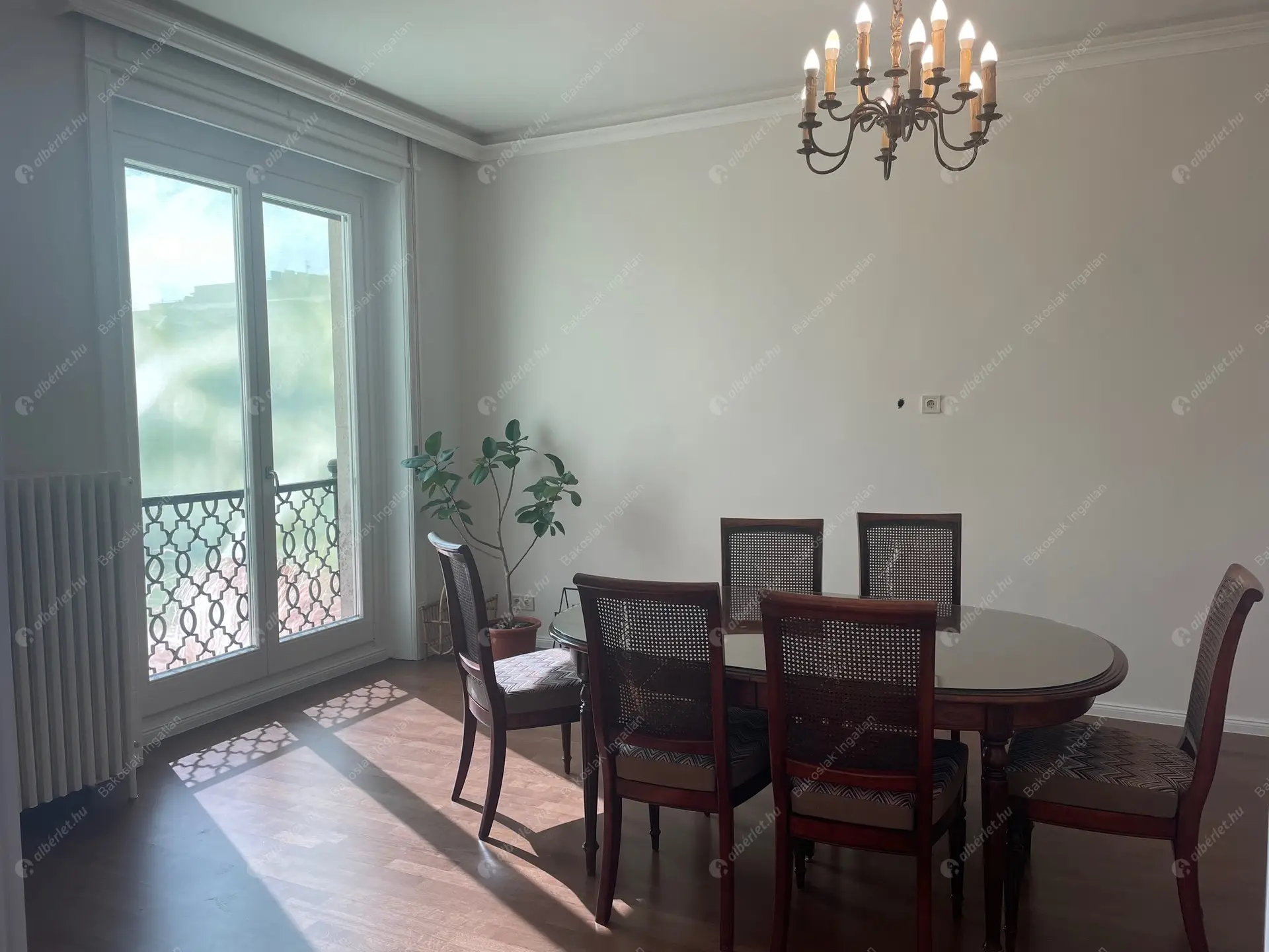 Kiadó albérlet 620000 Ft/hó áron: Budapest, VII. kerület  Károly körút. Mérete: 105 nm, 4 szobás | Alberlet.hu - 6211187