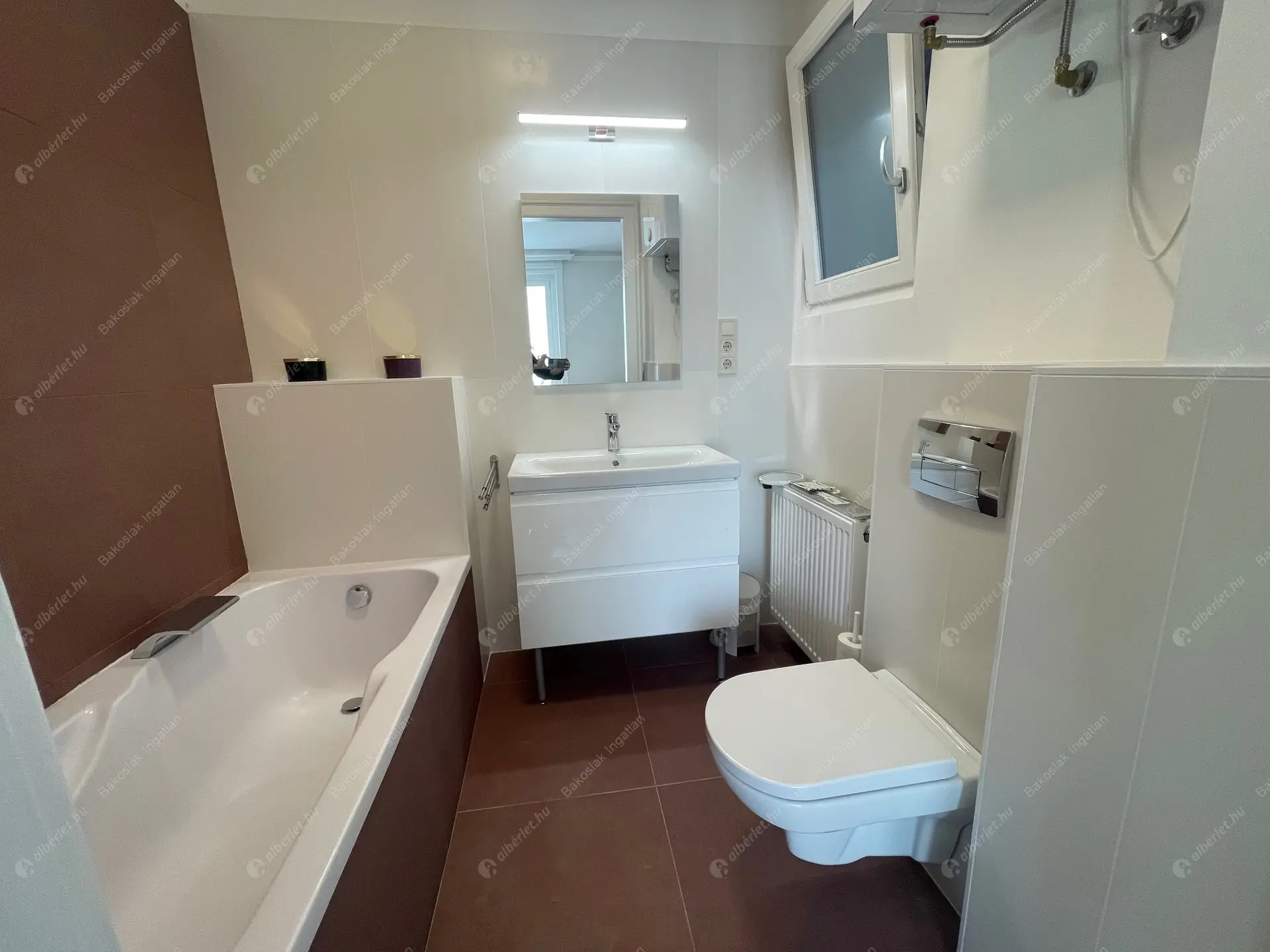 Kiadó albérlet 620000 Ft/hó áron: Budapest, VII. kerület  Károly körút. Mérete: 105 nm, 4 szobás | Alberlet.hu - 6211190