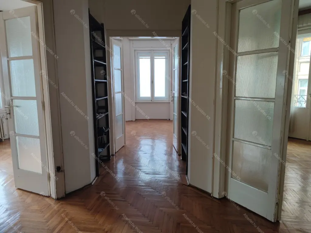 Kiadó albérlet 1200000 Ft/hó áron: Budapest, VII. kerület  Károly körút. Mérete: 114 nm, 5 szobás | Alberlet.hu - 6651528