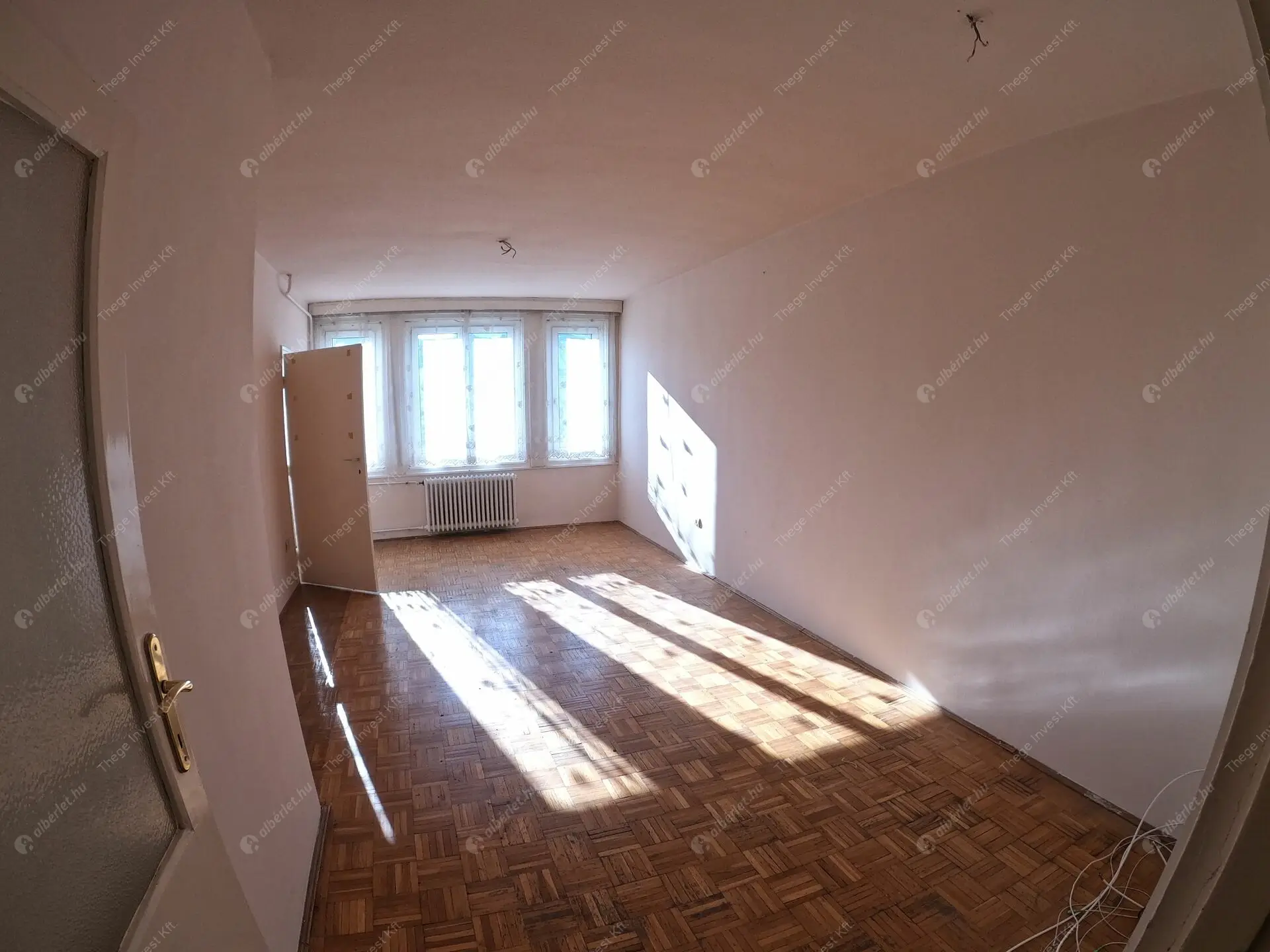 Kiadó albérlet 320000 Ft/hó áron: Budapest, VII. kerület  Károly körút. Mérete: 60 nm, 1 szobás | Alberlet.hu - 6521870