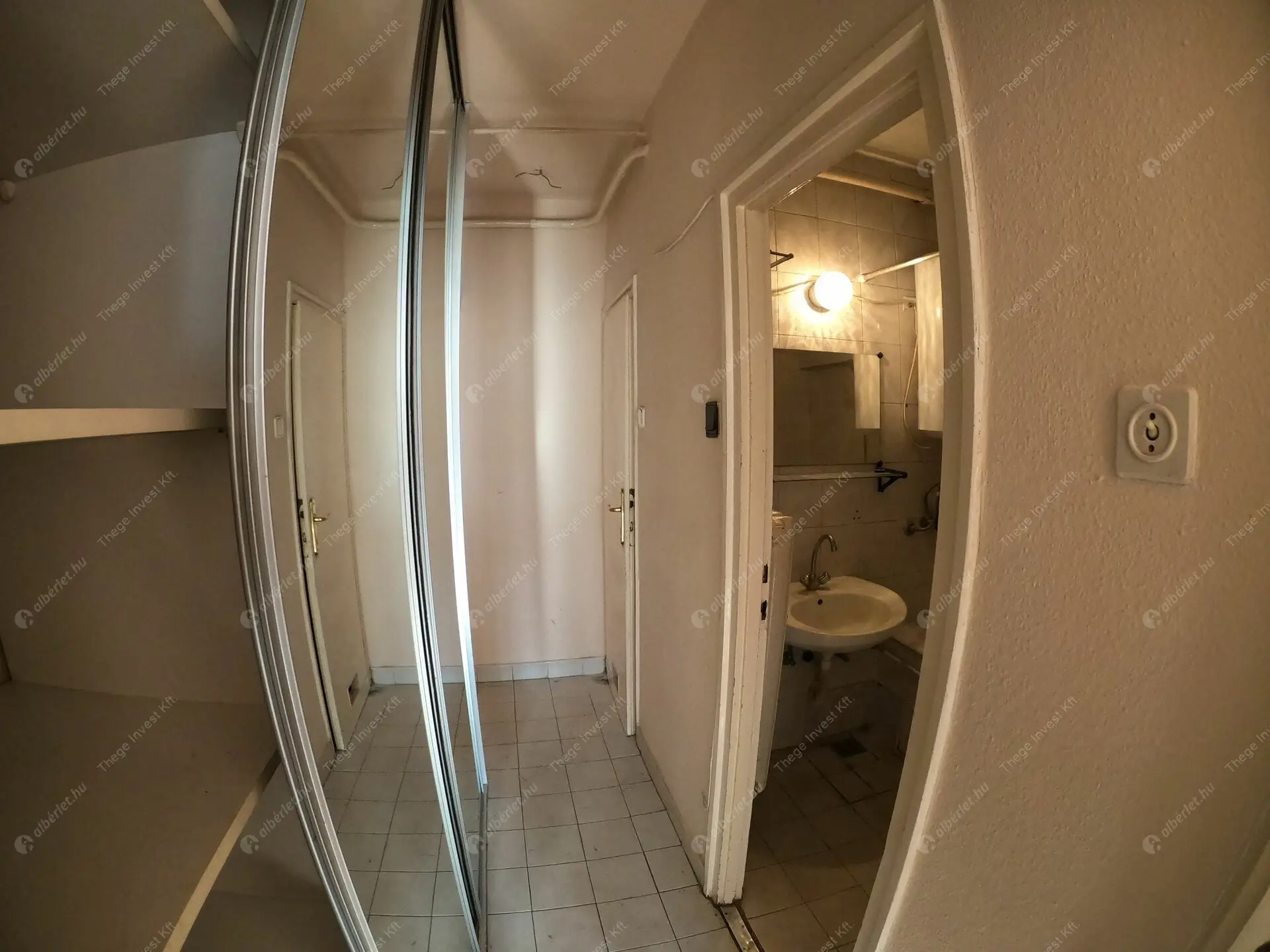 Kiadó albérlet 320000 Ft/hó áron: Budapest, VII. kerület  Károly körút. Mérete: 60 nm, 1 szobás | Alberlet.hu - 6521876