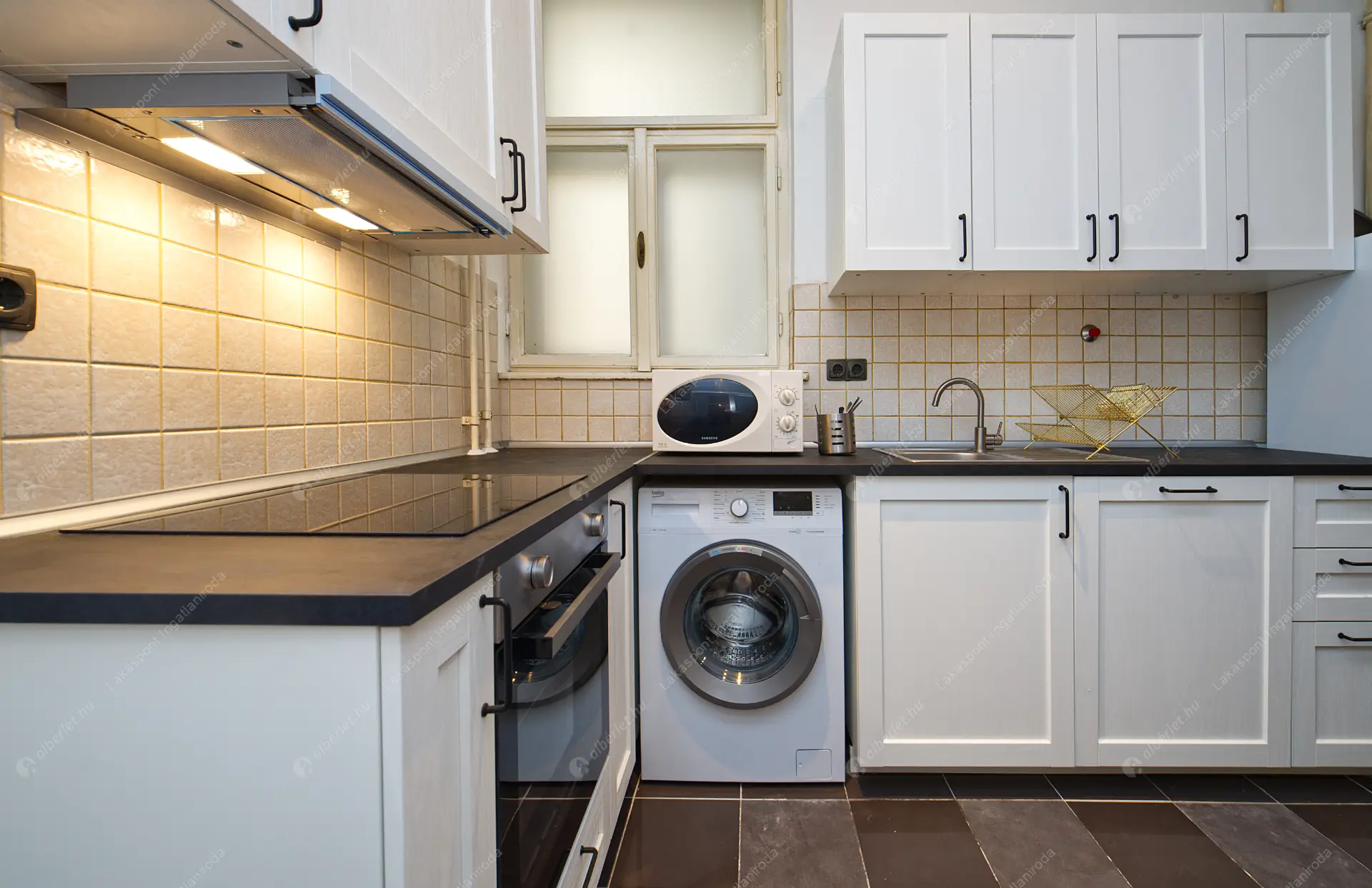 Kiadó albérlet 250000 Ft/hó áron: Budapest, VII. kerület  Károly körút. Mérete: 60 nm, 2 szobás | Alberlet.hu - 6571797