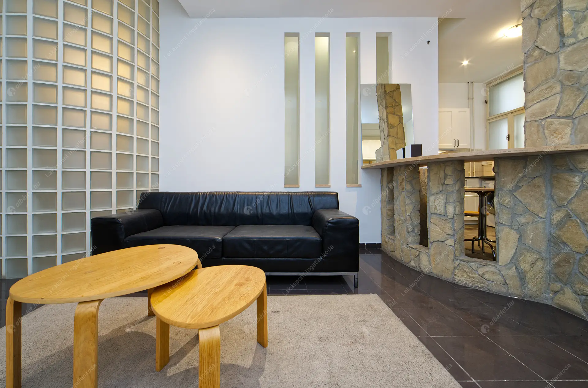 Kiadó albérlet 250000 Ft/hó áron: Budapest, VII. kerület  Károly körút. Mérete: 60 nm, 2 szobás | Alberlet.hu - 6571803