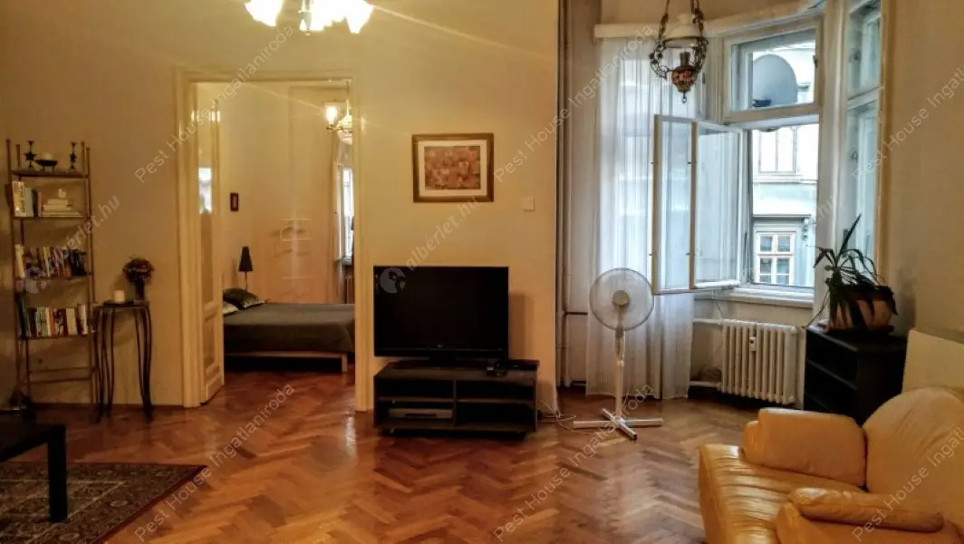 Kiadó albérlet 325000 Ft/hó áron: Budapest, VII. kerület  Károly körút. Mérete: 74 nm, 2 szobás | Alberlet.hu - 6492672