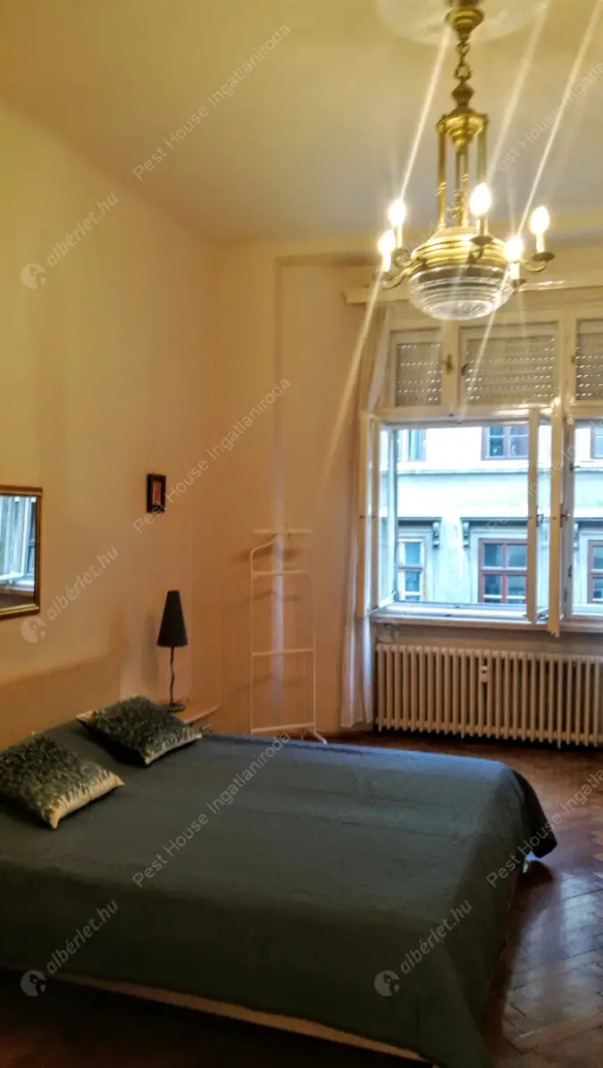 Kiadó albérlet 325000 Ft/hó áron: Budapest, VII. kerület  Károly körút. Mérete: 74 nm, 2 szobás | Alberlet.hu - 6492677