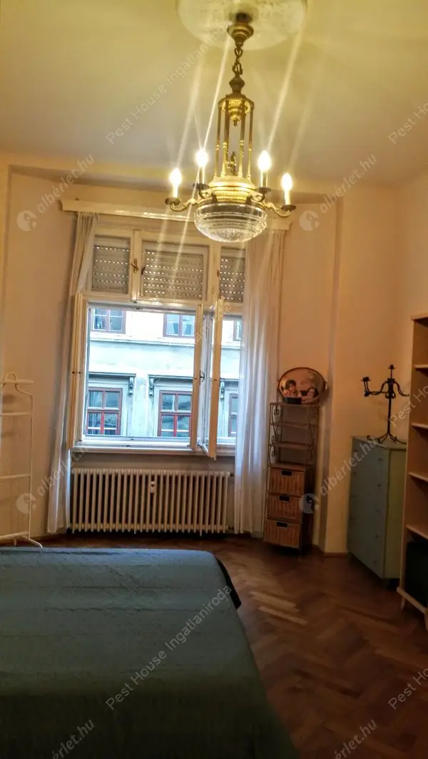 Kiadó albérlet 325000 Ft/hó áron: Budapest, VII. kerület  Károly körút. Mérete: 74 nm, 2 szobás | Alberlet.hu - 6492678
