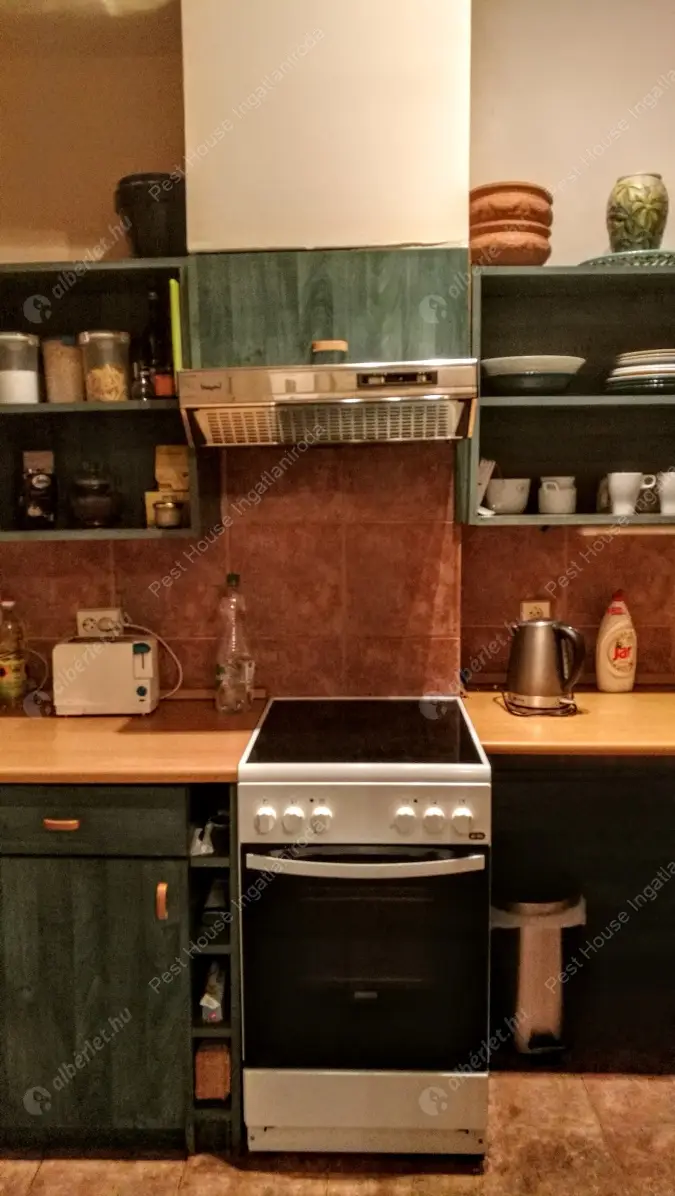 Kiadó albérlet 325000 Ft/hó áron: Budapest, VII. kerület  Károly körút. Mérete: 74 nm, 2 szobás | Alberlet.hu - 6492684