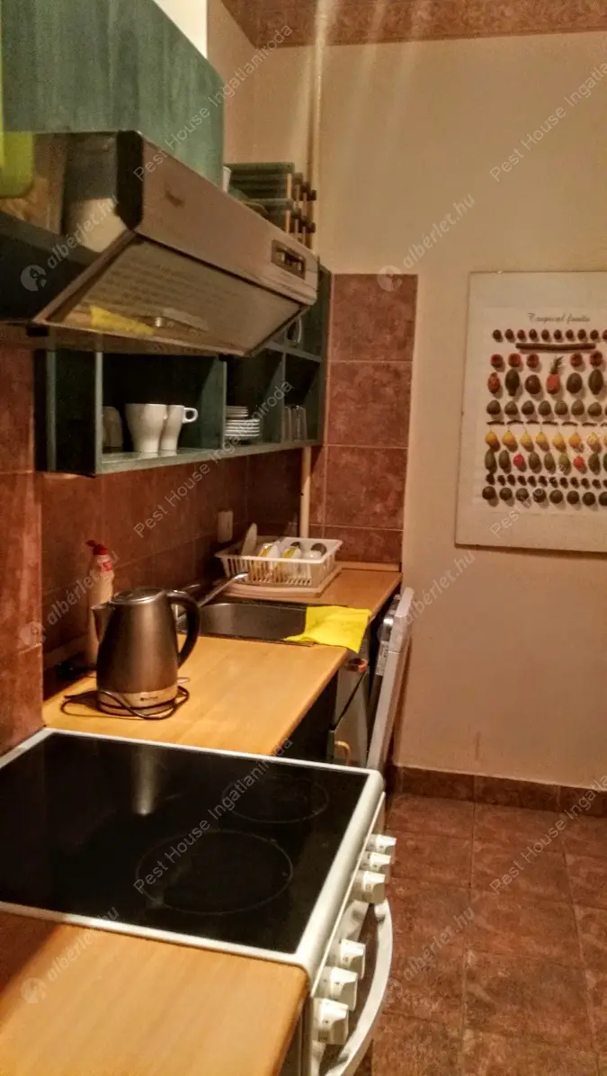 Kiadó albérlet 325000 Ft/hó áron: Budapest, VII. kerület  Károly körút. Mérete: 74 nm, 2 szobás | Alberlet.hu - 6492685