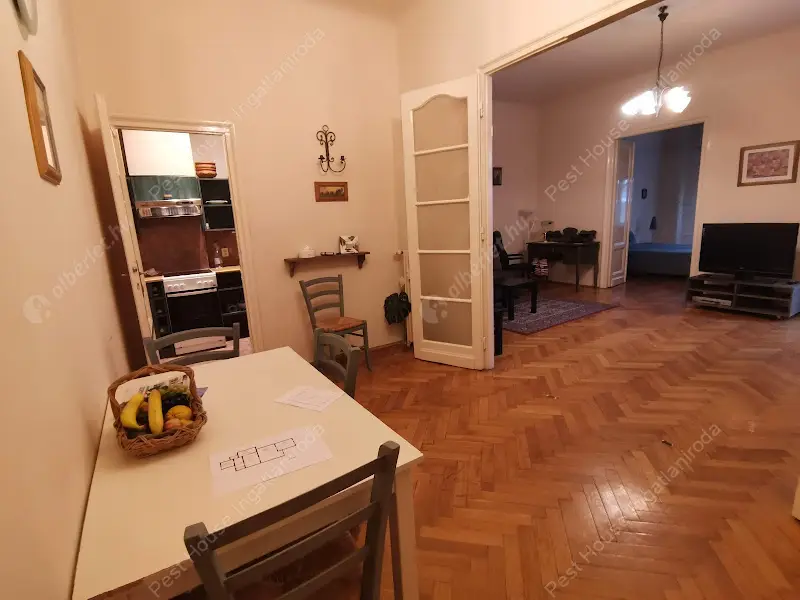 Kiadó albérlet 325000 Ft/hó áron: Budapest, VII. kerület  Károly körút. Mérete: 74 nm, 2 szobás | Alberlet.hu - 6492690