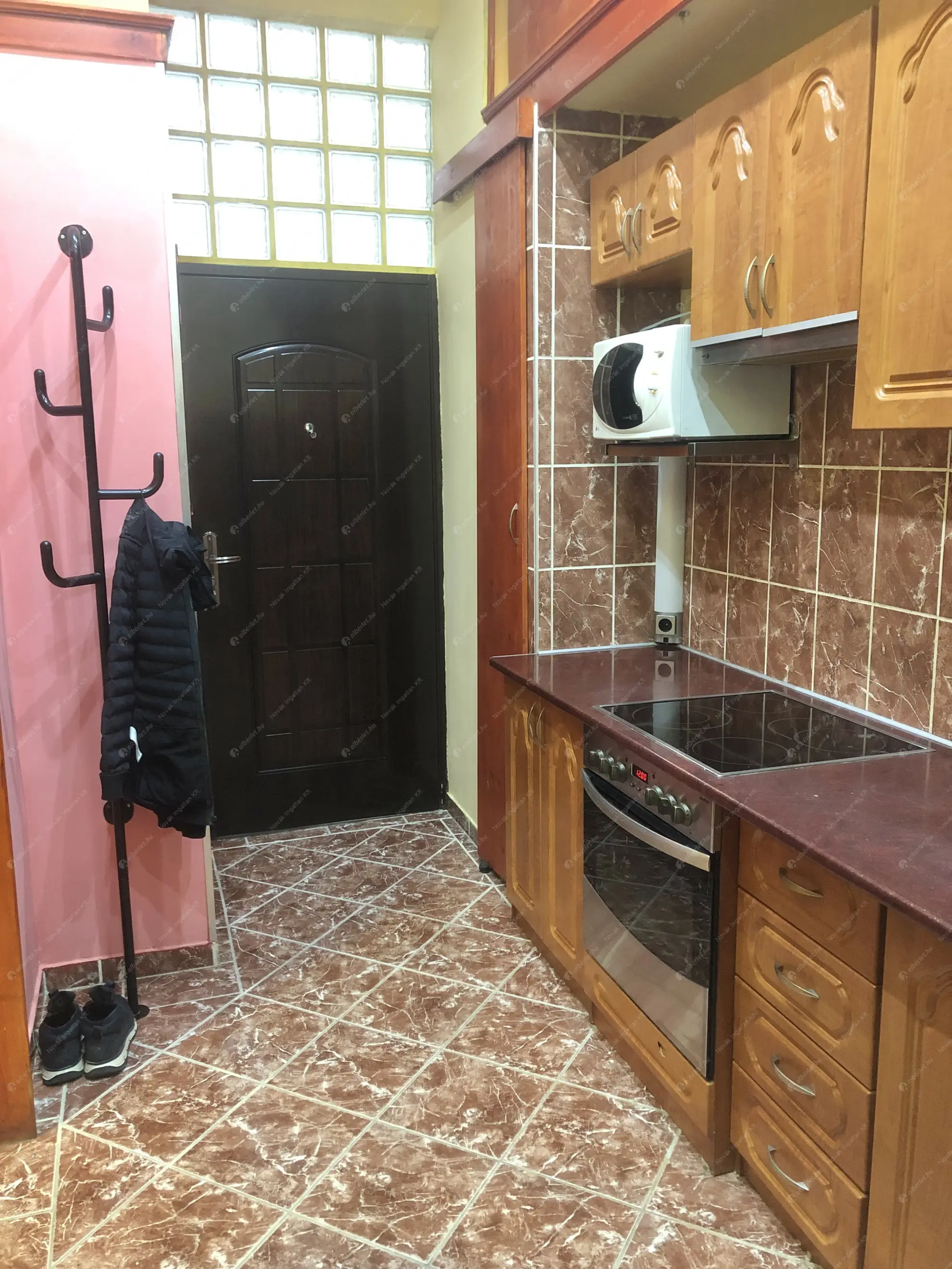 Kiadó albérlet 31000 Ft/hó áron: Budapest, VII. kerület  Kazinczy utca. Mérete: 31 nm, 1 szobás | Alberlet.hu - 6588880