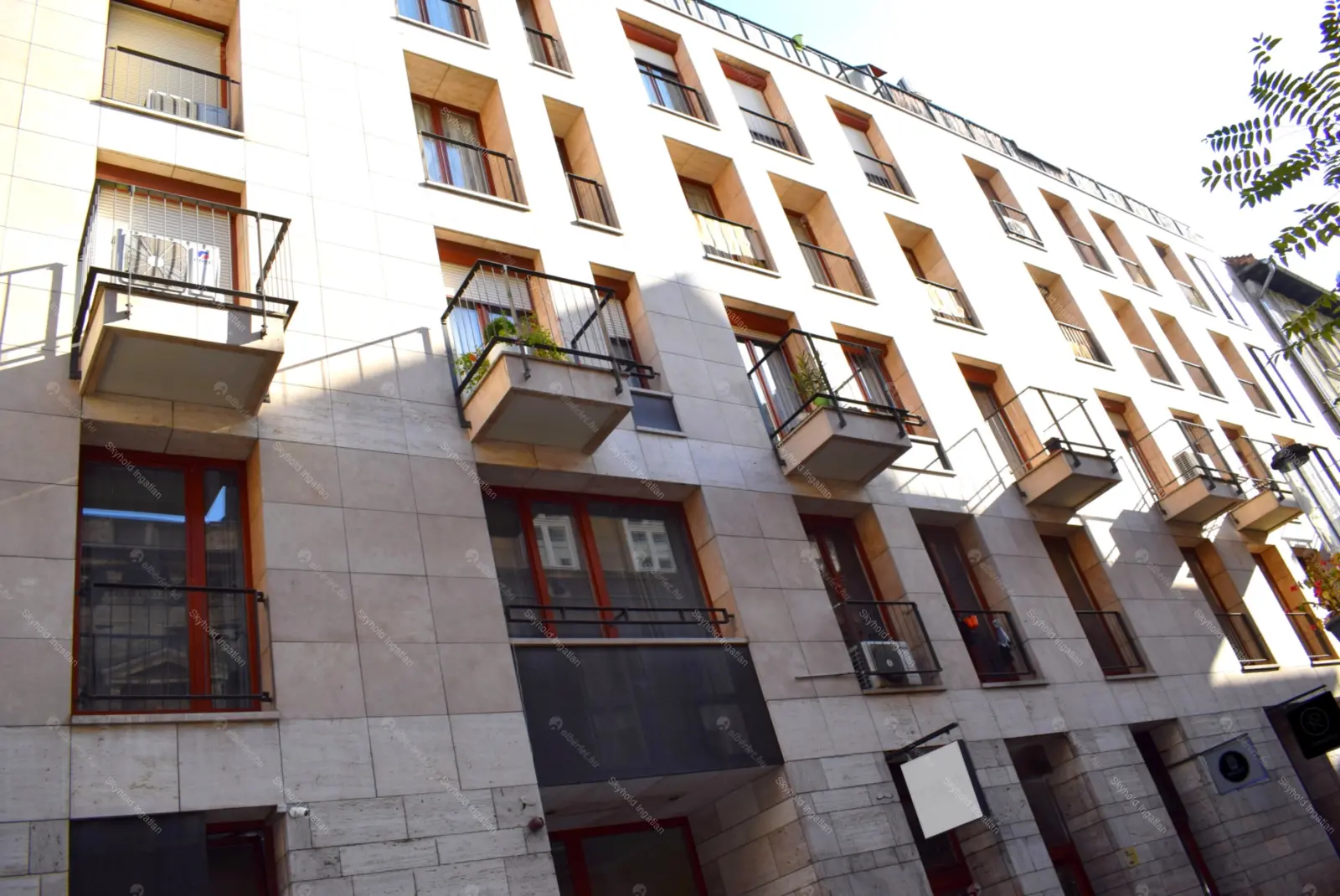 Kiadó albérlet 275000 Ft/hó áron: Budapest, VII. kerület  Kazinczy utca. Mérete: 50 nm, 2 szobás | Alberlet.hu - 6652235