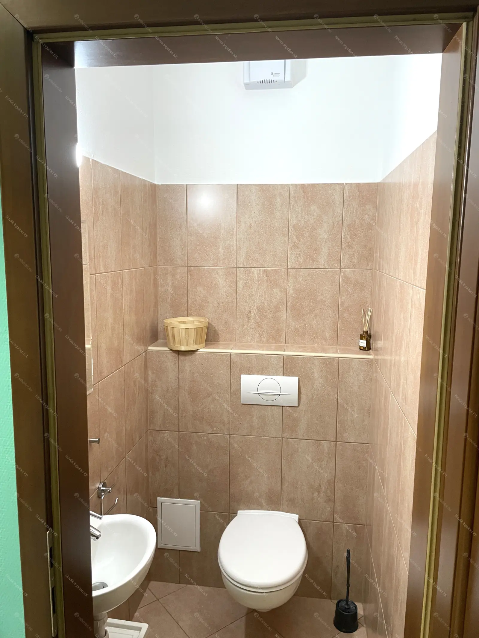 Kiadó albérlet 300000 Ft/hó áron: Budapest, VII. kerület  Kazinczy utca. Mérete: 57 nm, 2 szobás | Alberlet.hu - 6703663