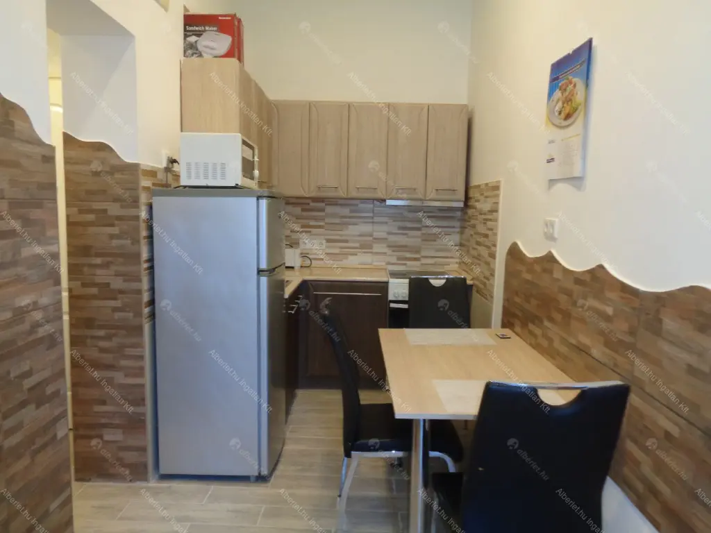 Kiadó albérlet 260000 Ft/hó áron: Budapest, VII. kerület  Kazinczy utca. Mérete: 60 nm, 2 szobás | Alberlet.hu - 6709641