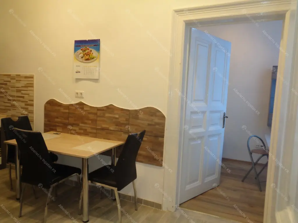 Kiadó albérlet 260000 Ft/hó áron: Budapest, VII. kerület  Kazinczy utca. Mérete: 60 nm, 2 szobás | Alberlet.hu - 6709646