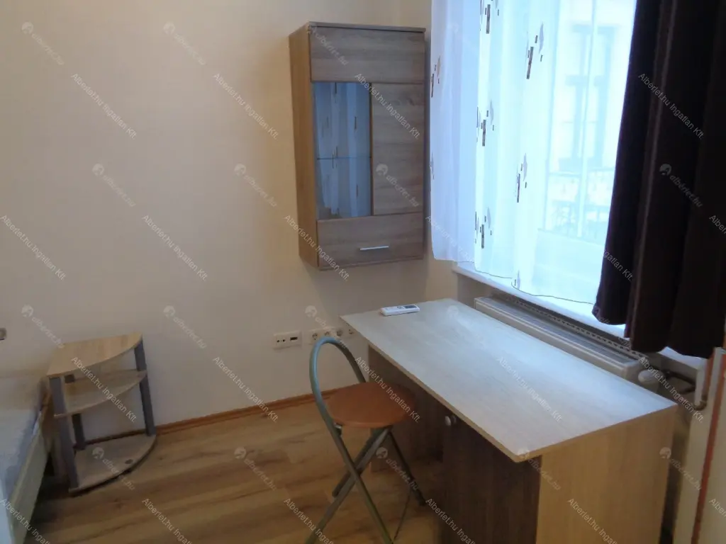 Kiadó albérlet 260000 Ft/hó áron: Budapest, VII. kerület  Kazinczy utca. Mérete: 60 nm, 2 szobás | Alberlet.hu - 6709647