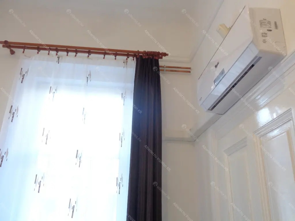 Kiadó albérlet 260000 Ft/hó áron: Budapest, VII. kerület  Kazinczy utca. Mérete: 60 nm, 2 szobás | Alberlet.hu - 6709653