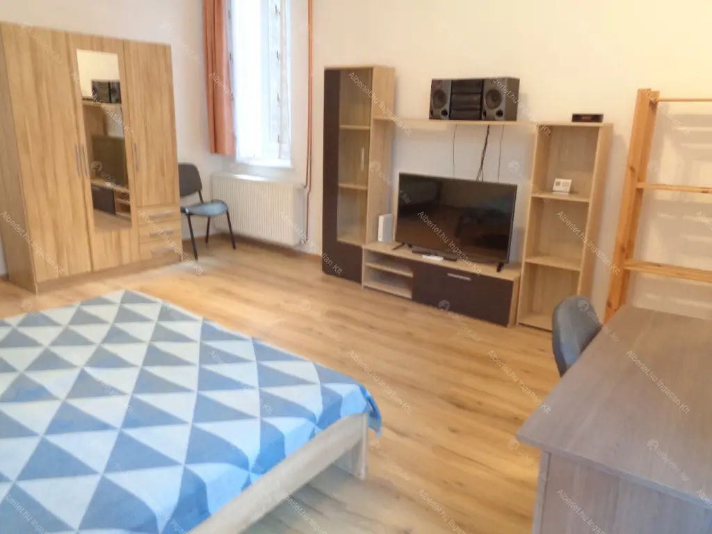 Kiadó albérlet 260000 Ft/hó áron: Budapest, VII. kerület  Kazinczy utca. Mérete: 60 nm, 2 szobás | Alberlet.hu - 6709660