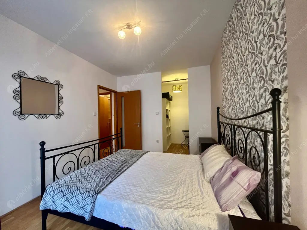 Kiadó albérlet 350000 Ft/hó áron: Budapest, VII. kerület  Kazinczy utca. Mérete: 71 nm, 3 szobás | Alberlet.hu - 6516232