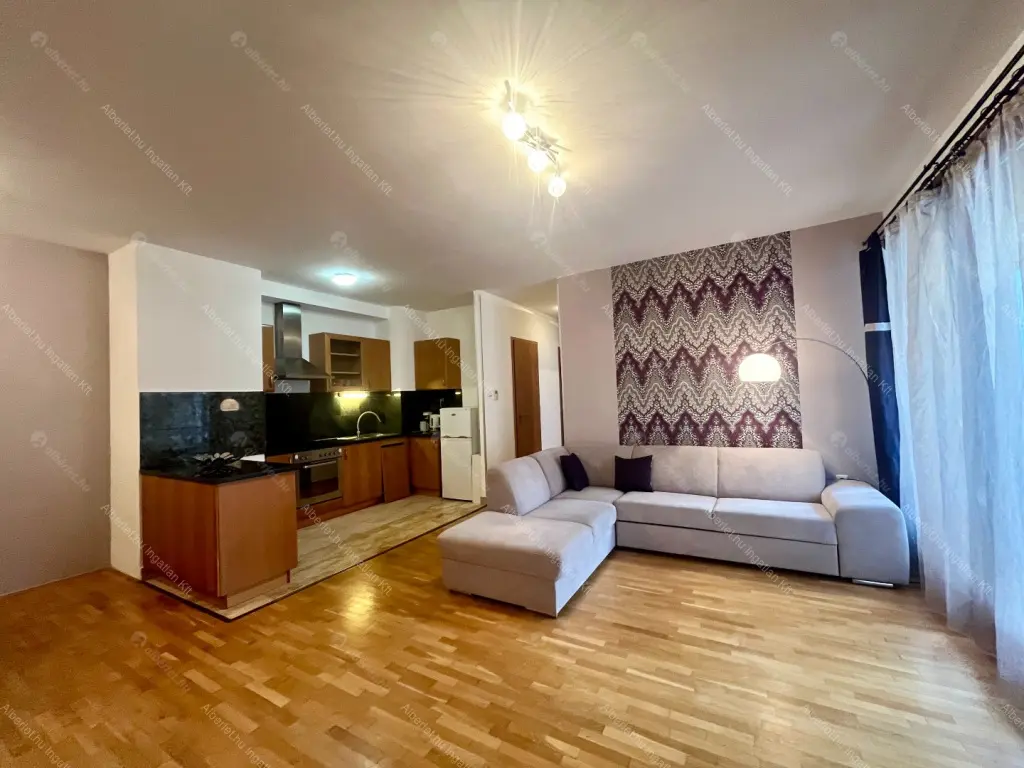 Kiadó albérlet 350000 Ft/hó áron: Budapest, VII. kerület  Kazinczy utca. Mérete: 71 nm, 3 szobás | Alberlet.hu - 6684012