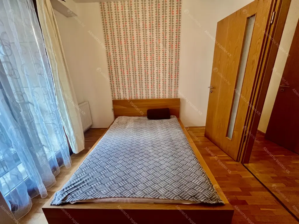 Kiadó albérlet 350000 Ft/hó áron: Budapest, VII. kerület  Kazinczy utca. Mérete: 71 nm, 3 szobás | Alberlet.hu - 6684014