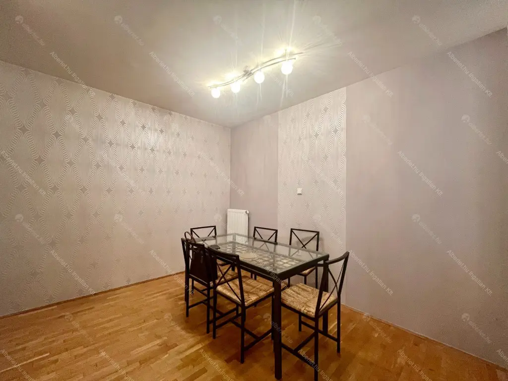 Kiadó albérlet 350000 Ft/hó áron: Budapest, VII. kerület  Kazinczy utca. Mérete: 71 nm, 3 szobás | Alberlet.hu - 6684028