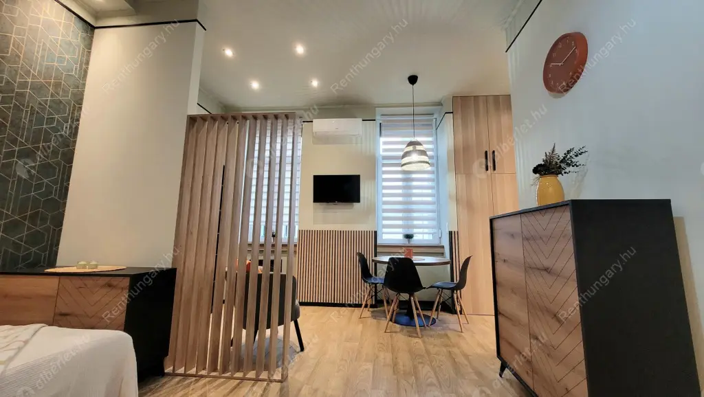 Kiadó albérlet 250000 Ft/hó áron: Budapest, VII. kerület  Kertész utca. Mérete: 36 nm, 1 szobás | Alberlet.hu - 6561211