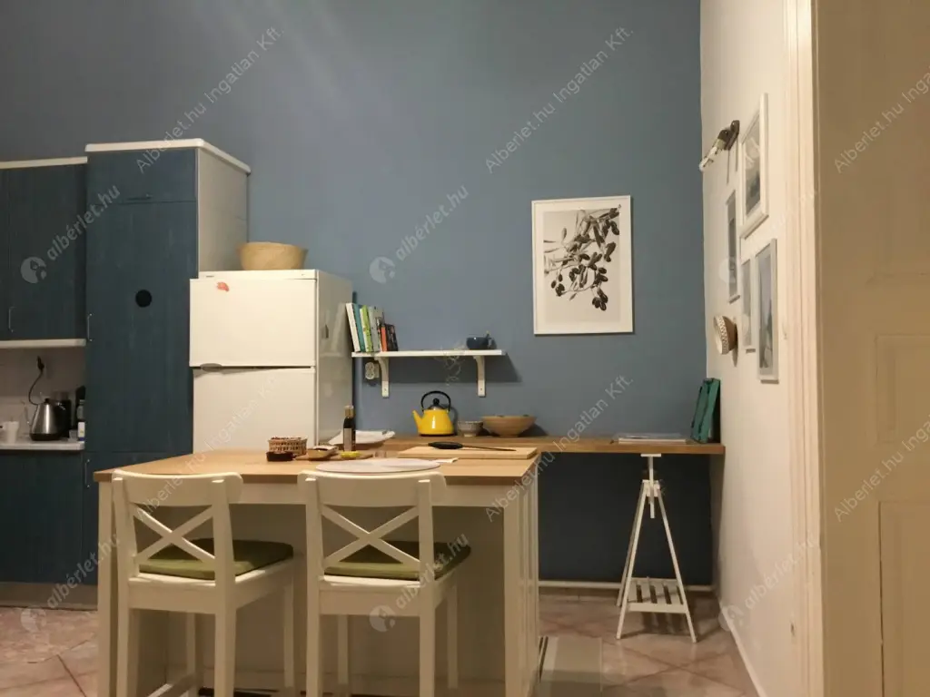 Kiadó albérlet 350000 Ft/hó áron: Budapest, VII. kerület  Kertész utca. Mérete: 96 nm, 3 szobás | Alberlet.hu - 6576383